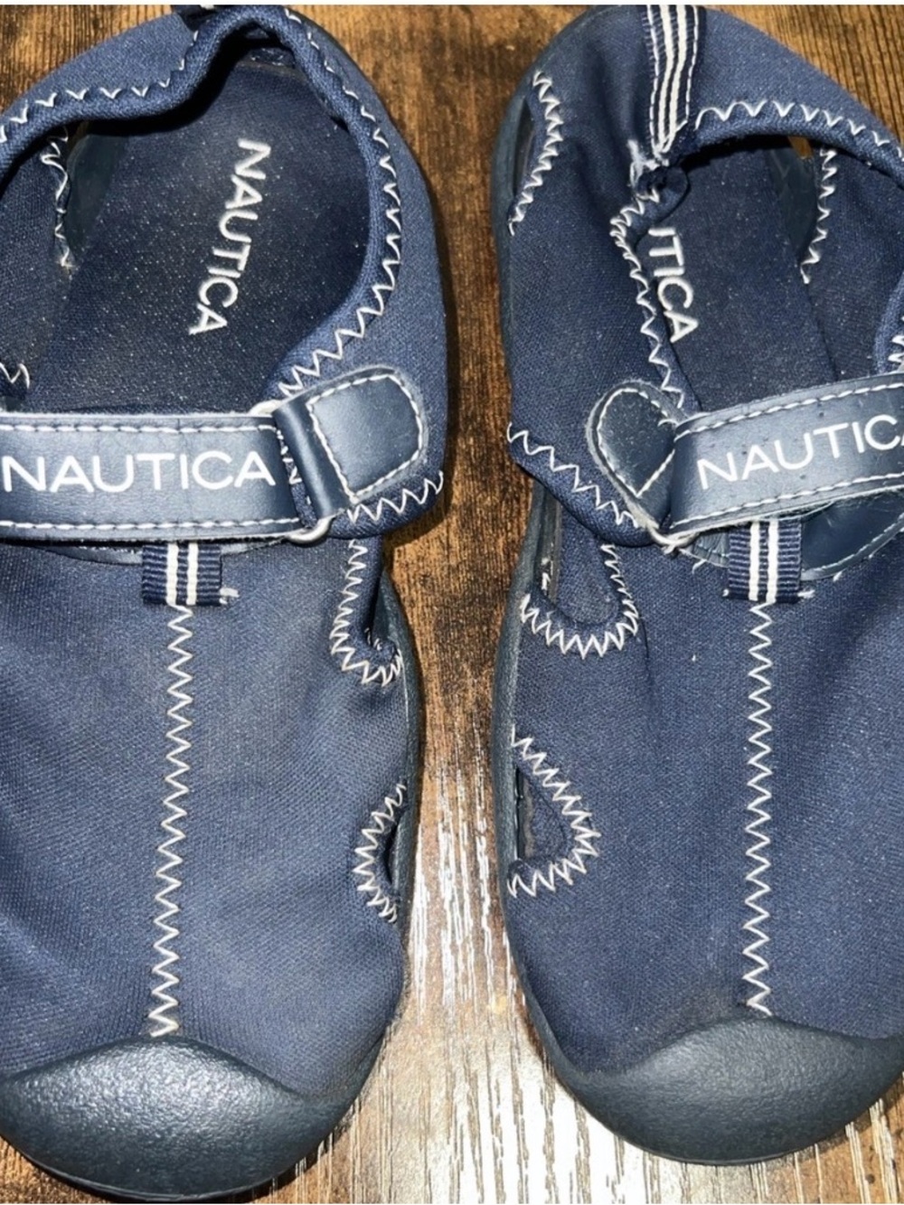 Nautica Navy Kids' boys Water Shoes with White Stitching, strap Velcro